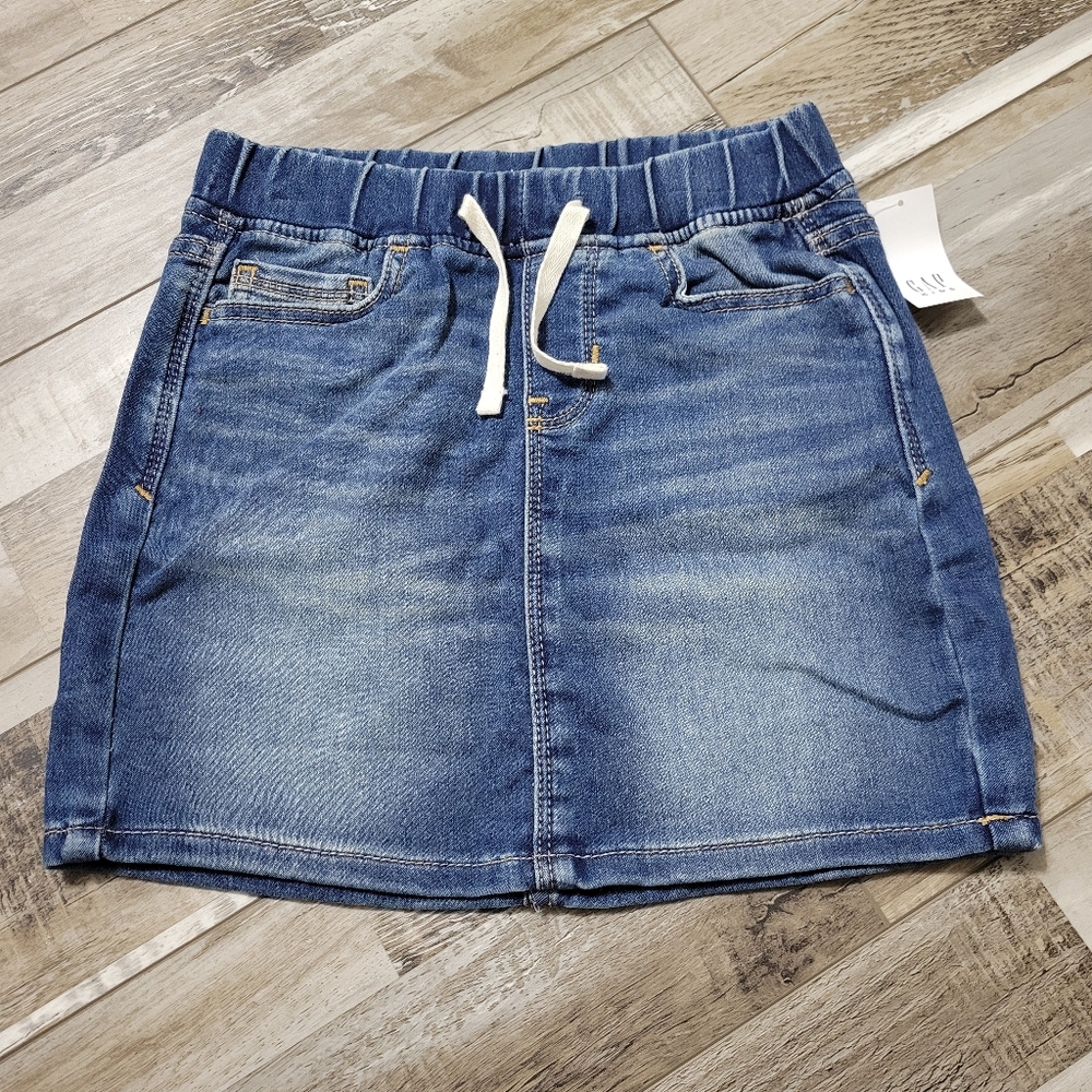 New Gap Kids Stretch Denim Skirt Size Small 6/7